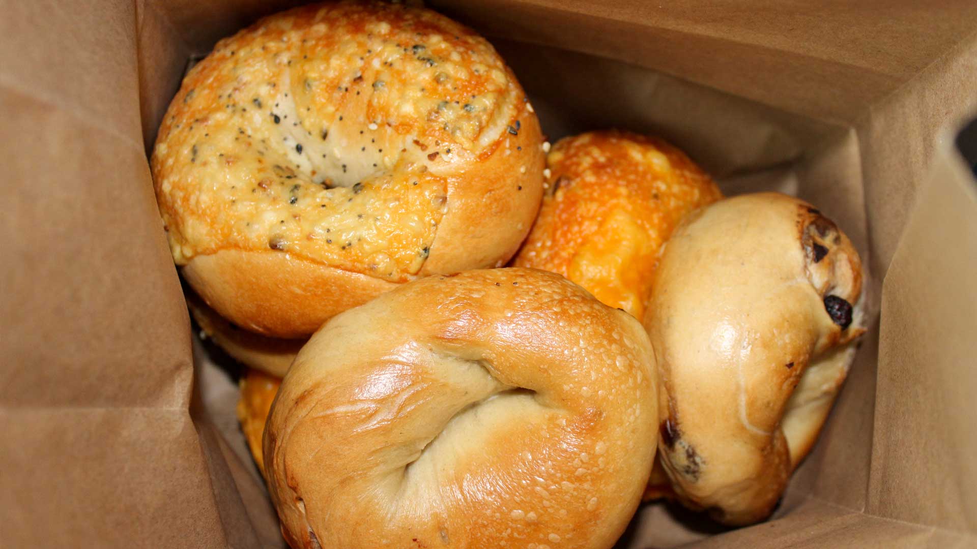 Jeff’s Bagel Run Brings NY Style Bagels to Orlando Community