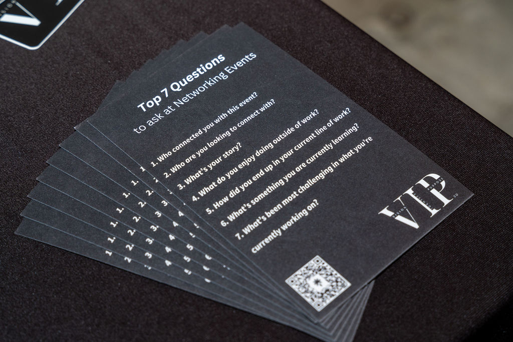 7 Questions to Ask at a Networking Event