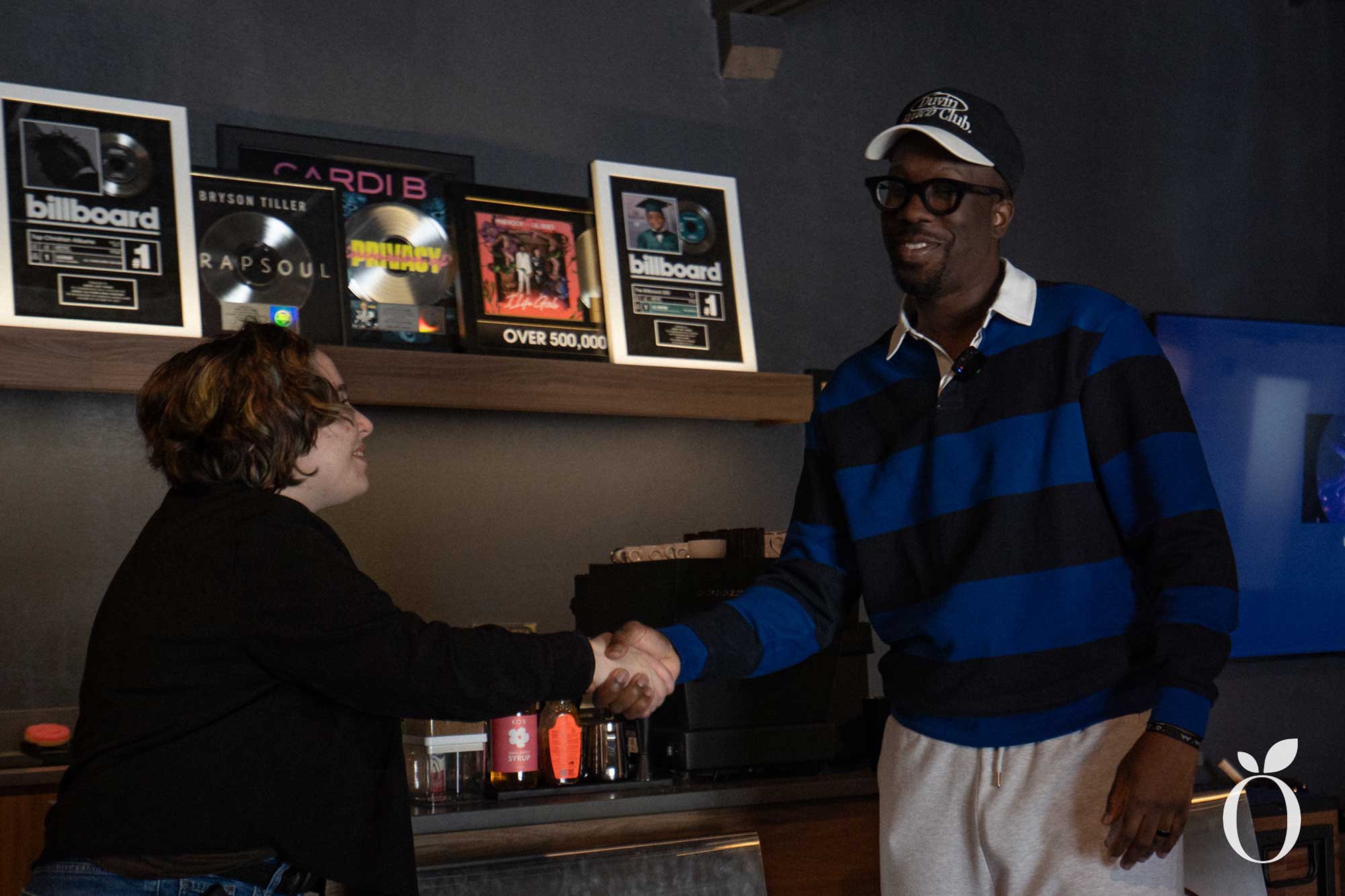 Grammy winning producer Ayo speaking with UCF FIEA students about ArtCube project